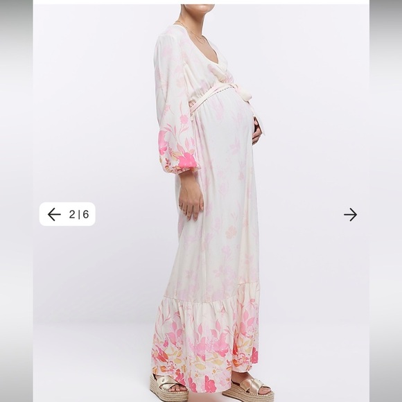 Dresses & Skirts - HP🎉🎉NWOT River Island in other words Floral Maxi